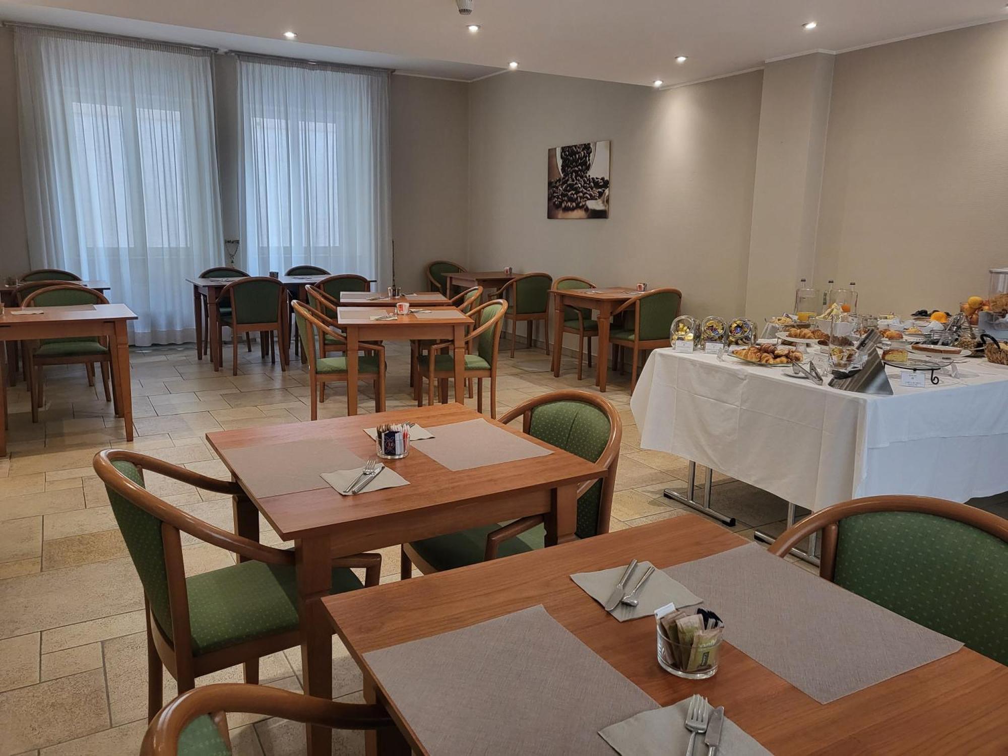 Hotel Lux Алесандрия Екстериор снимка
