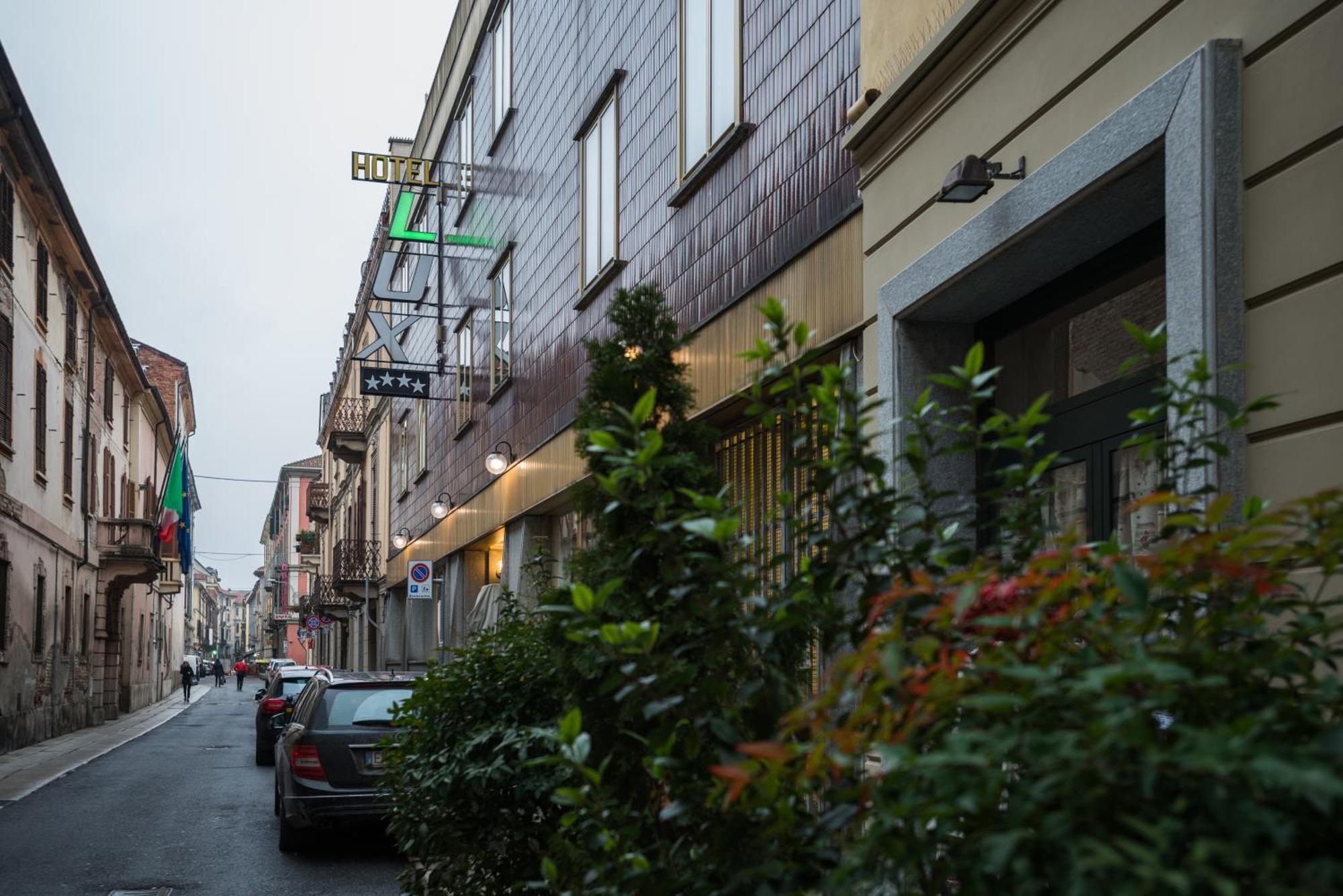 Hotel Lux Алесандрия Екстериор снимка