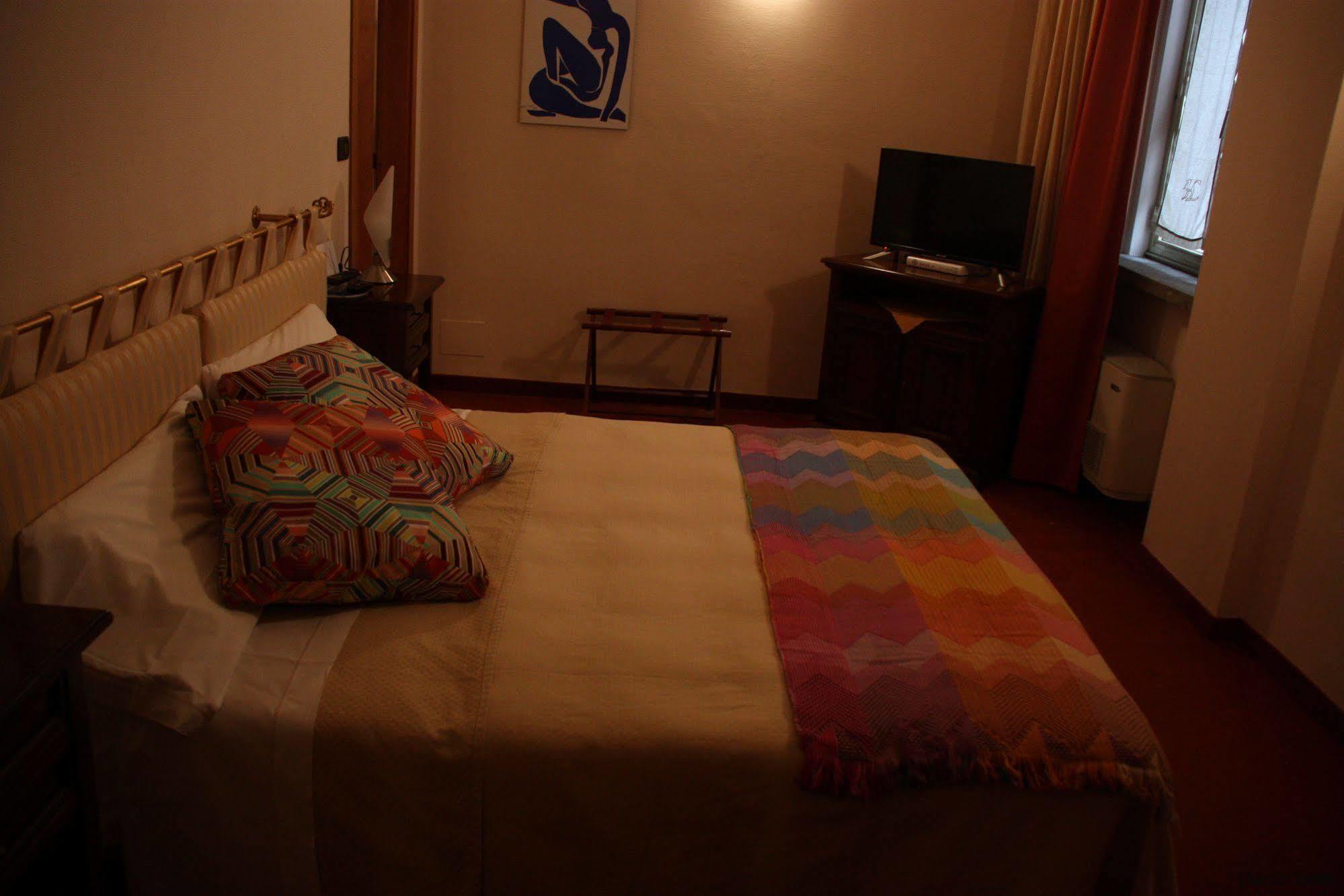 Hotel Lux Алесандрия Екстериор снимка