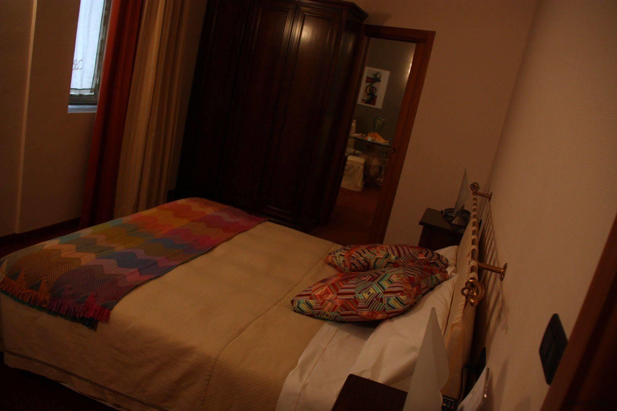 Hotel Lux Алесандрия Екстериор снимка